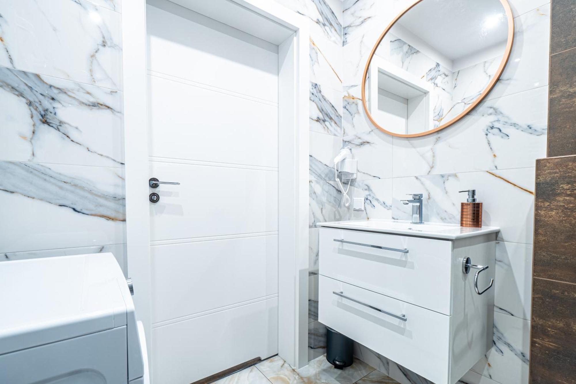 Private Parking, Secure Building - Central Apartments Old Town & Main Station Гданск Екстериор снимка